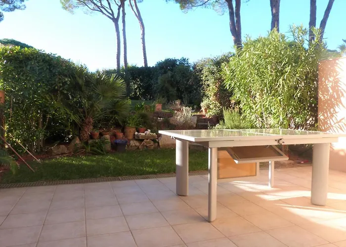 Gaslind - Golfe De St-tropez - Mazet Dans Domaine Prive Avec Piscine فيلة