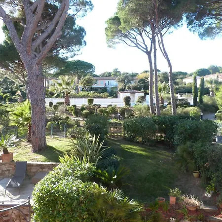 Gaslind - Golfe De St-tropez - Mazet Dans Domaine Prive Avec Piscine Villa Gassin