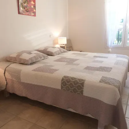 Gaslind - Golfe De St-tropez - Mazet Dans Domaine Prive Avec Piscine Villa Gassin