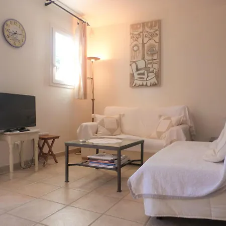 Gaslind - Golfe De St-tropez - Mazet Dans Domaine Prive Avec Piscine *