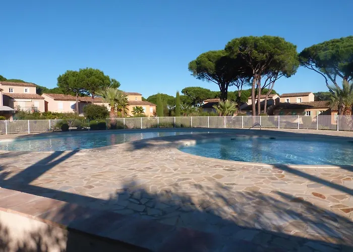 Gaslind - Golfe De St-tropez - Mazet Dans Domaine Prive Avec Piscine ヴィラ *